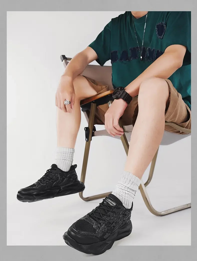 Dragon Pattern Carving Fashion Men's Sneakers
