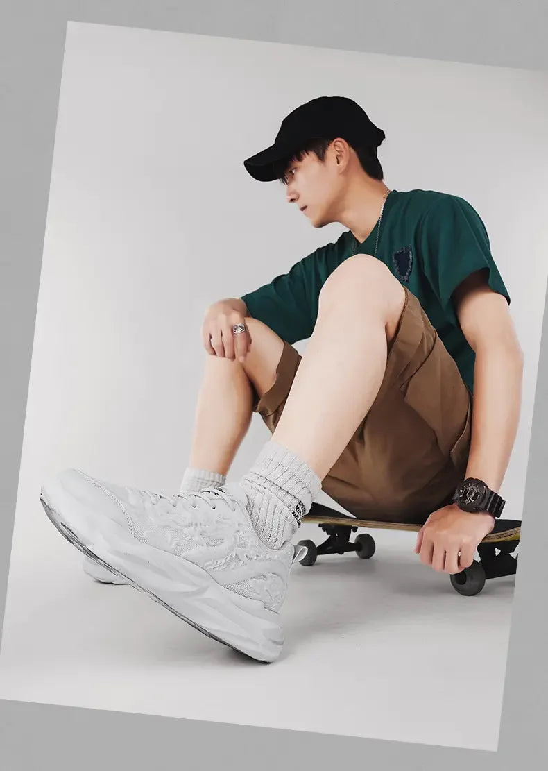 Dragon Pattern Carving Fashion Men's Sneakers